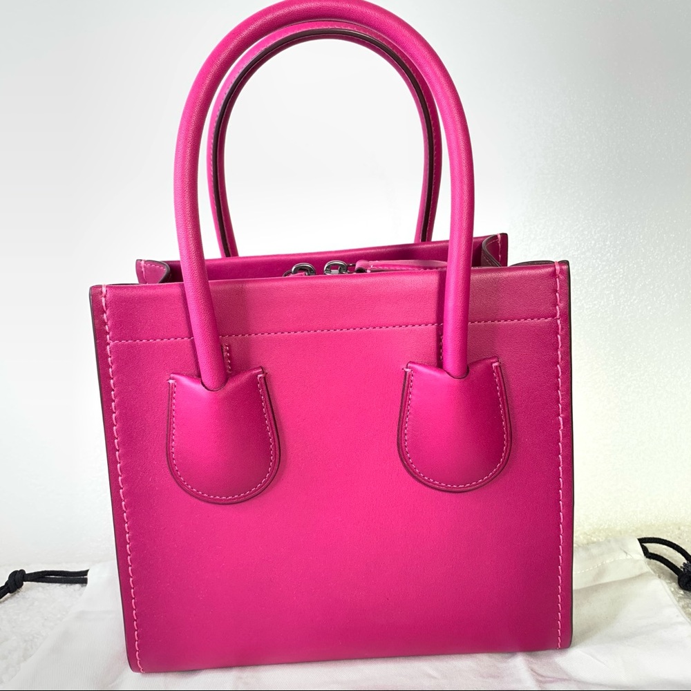 COACH CASHIN CARRY 22 LIMITED EDITION CERISE